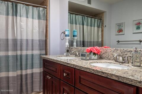 8958 E Maple Leaf Dr, Tucson, AZ 85710 photo 17