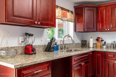 8958 E Maple Leaf Dr, Tucson, AZ 85710 photo 7