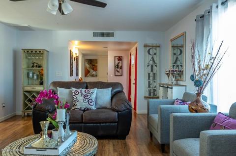 8958 E Maple Leaf Dr, Tucson, AZ 85710 photo 1