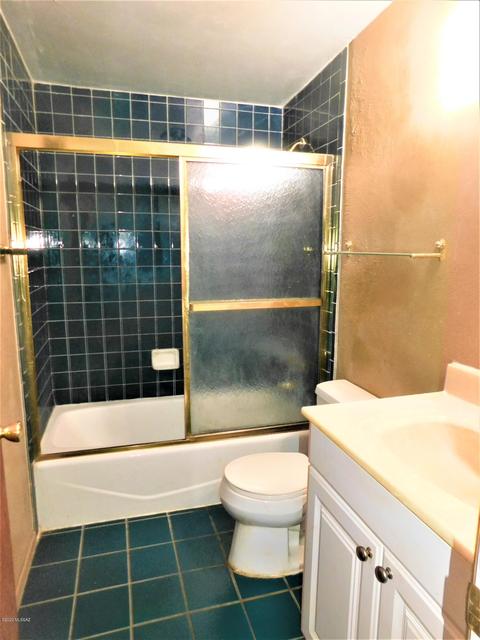 4069 S Queen Palm Dr, Tucson, AZ 85730 photo 6