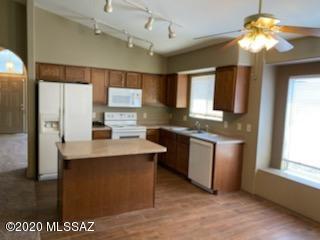 4396 E Mesquite Desert Trl, Tucson, AZ 85706 photo 6
