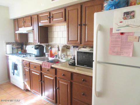 1402 E 28th St, Tucson, AZ 85713 photo 2