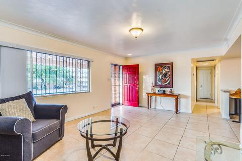 826 E Silver St, Tucson, AZ 85719 photo 3