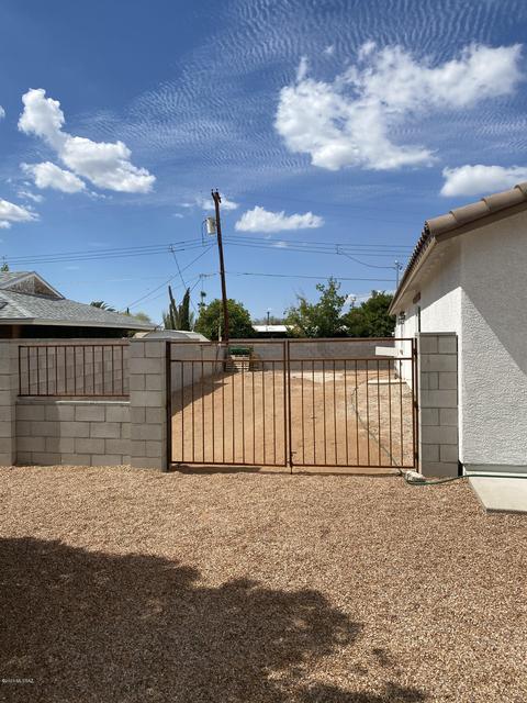 7441 E 35th St, Tucson, AZ 85710 photo 4