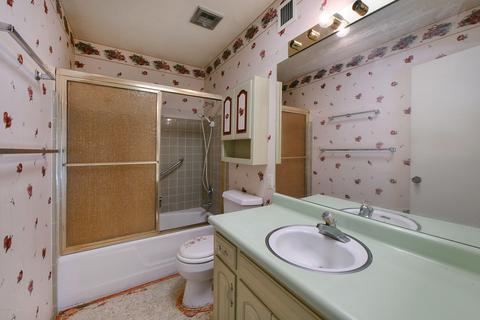 5850 E Grant Rd, Tucson, AZ 85712 photo 16