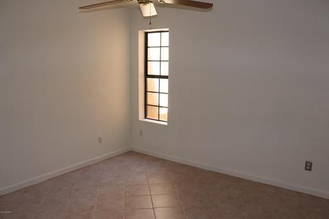 8468 E Agape Dr, Tucson, AZ 85715 photo 10