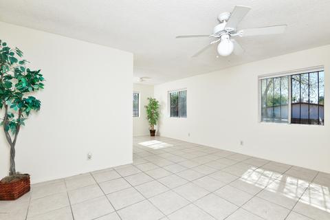 902 Elm St, Tucson, AZ 85719 photo 4