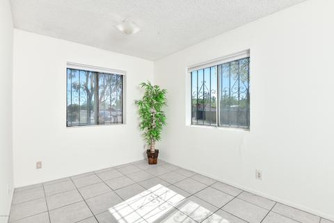 902 Elm St, Tucson, AZ 85719 photo 5