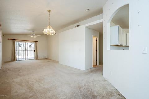 9446 E Bench Mark Loop, Tucson, AZ 85747 photo 8
