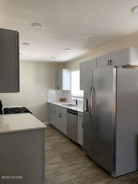 1104 E Hampton St, Tucson, AZ 85719 photo 4
