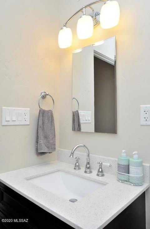 7053 E Kenyon Dr, Tucson, AZ 85710 photo 23