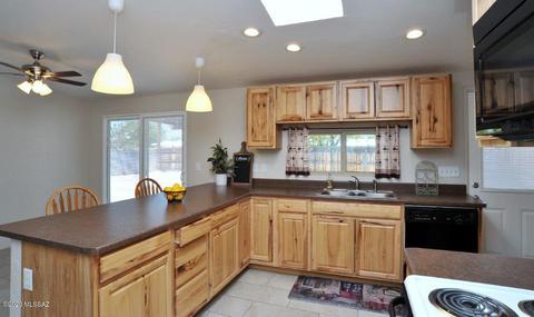 7053 E Kenyon Dr, Tucson, AZ 85710 photo 14
