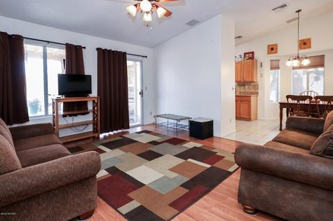 8830 Eagle Creek Dr, Tucson, AZ 85730 photo 2