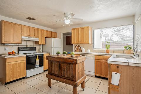 8230 E 3rd Pl, Tucson, AZ 85710 photo 15