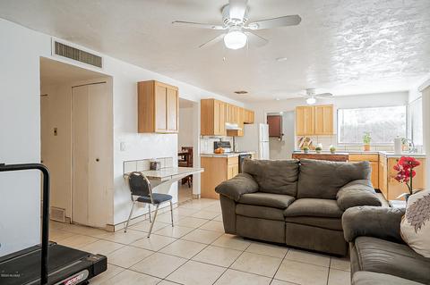 8230 E 3rd Pl, Tucson, AZ 85710 photo 10