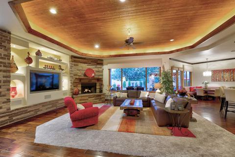 2890 N Fennimore Ave, Tucson, AZ 85749 photo 2