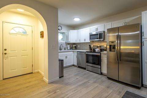 1802 E Silver St, Tucson, AZ 85719 photo 6