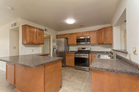 5686 E 21st St, Tucson, AZ 85711 photo 10