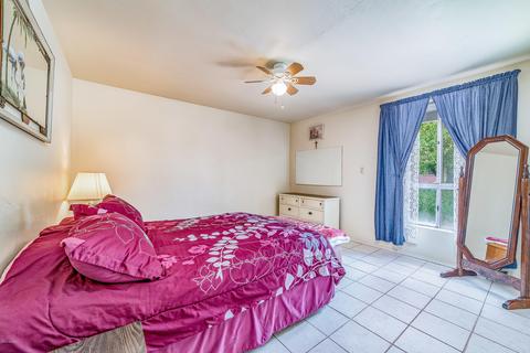 9200 E Palm Tree Dr, Tucson, AZ 85710 photo 19