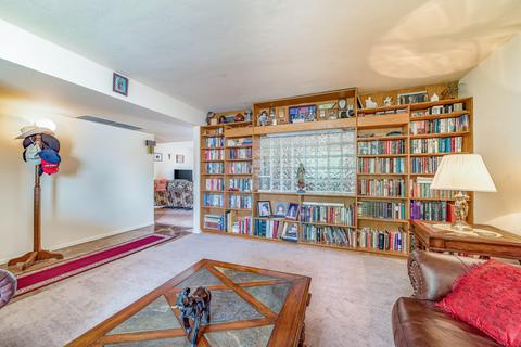 9200 E Palm Tree Dr, Tucson, AZ 85710 photo 9