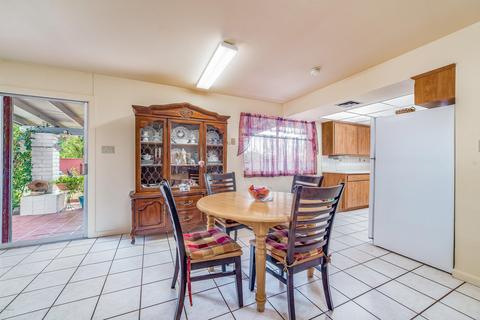 9200 E Palm Tree Dr, Tucson, AZ 85710 photo 12