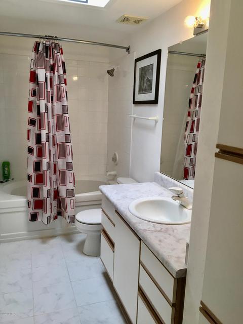560 E Savannah St, Vail, AZ 85641 photo 7
