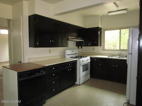 6747 E Montecito Dr, Tucson, AZ 85710 photo 7