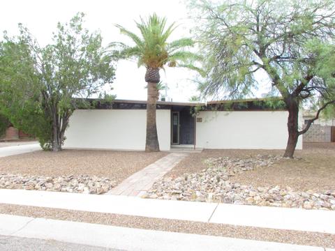 6747 E Montecito Dr, Tucson, AZ 85710 photo 1