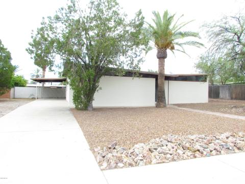 6747 E Montecito Dr, Tucson, AZ 85710 photo 2