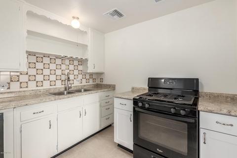 4610 E Sylvane St, Tucson, AZ 85711 photo 12