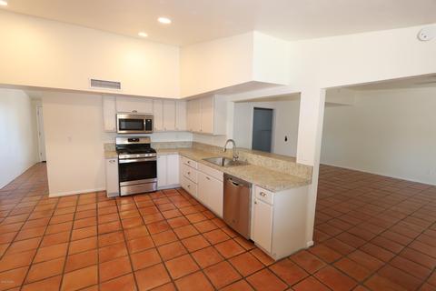 9457 E Watson Dr, Tucson, AZ 85730 photo 2