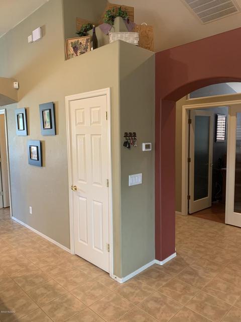 8382 E Sarnoff Ridge Loop, Tucson, AZ 85710 photo 9