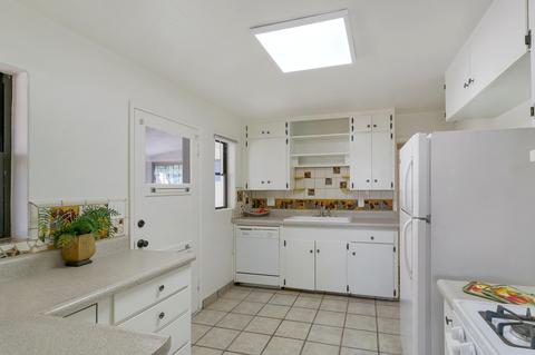 937 E Hampton St, Tucson, AZ 85719 photo 9