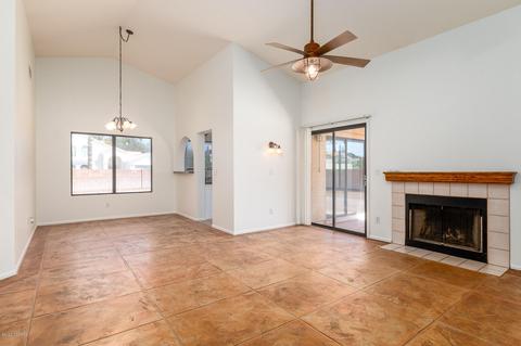 9012 N Eaglestone Loop, Tucson, AZ 85742 photo 5