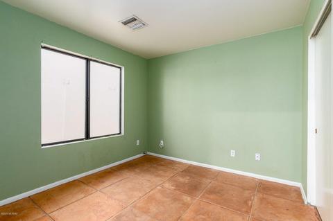 9012 N Eaglestone Loop, Tucson, AZ 85742 photo 14