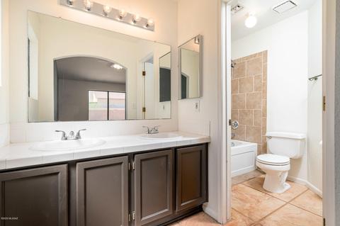 9012 N Eaglestone Loop, Tucson, AZ 85742 photo 12