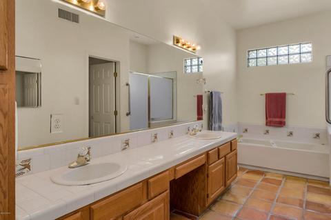 1020 E Silvertree Dr, Tucson, AZ 85718 photo 16