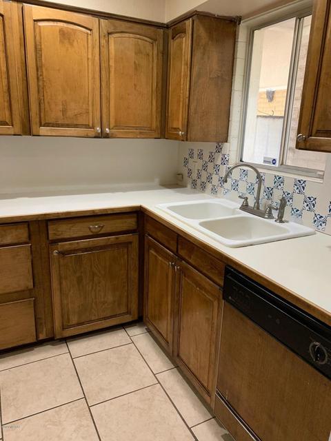 305 S Casas Lindas Dr, Willcox, AZ 85643 photo 3