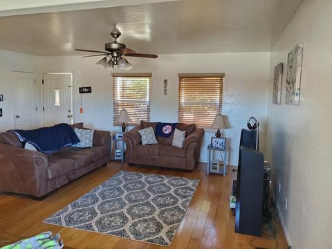 207 S Bowie Ave, Willcox, AZ 85643 photo 3