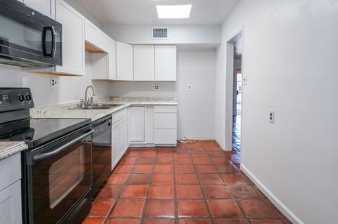5726 E 2nd St, Tucson, AZ 85711 photo 9