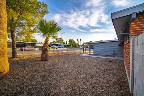 7241 E Sylvane Dr, Tucson, AZ 85710 photo 3