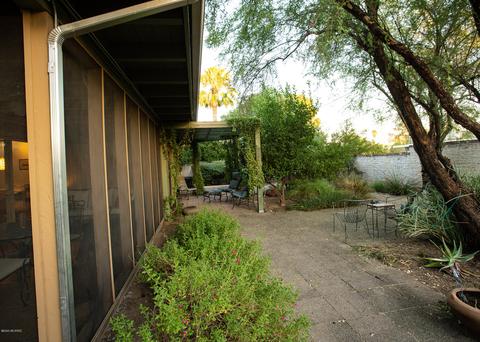 2356 E Hampton St, Tucson, AZ 85719 photo 5