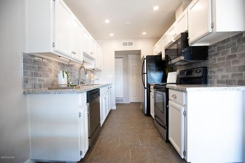 6982 E Nelson Dr, Tucson, AZ 85730 photo 7