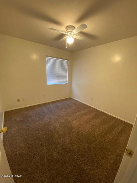 9946 E Apache Rain Dr, Tucson, AZ 85748 photo 7