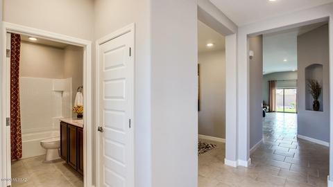573 W Weldon St, Vail, AZ 85641 photo 2