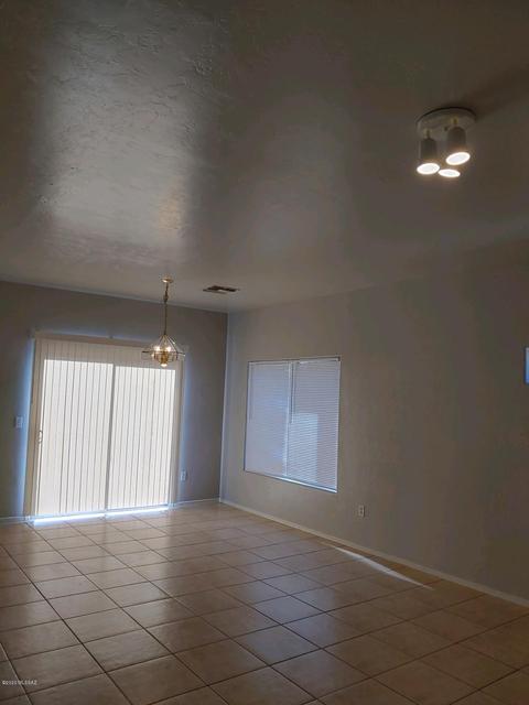 3640 E Felix Blvd, Tucson, AZ 85706 photo 5