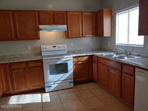 3640 E Felix Blvd, Tucson, AZ 85706 photo 2