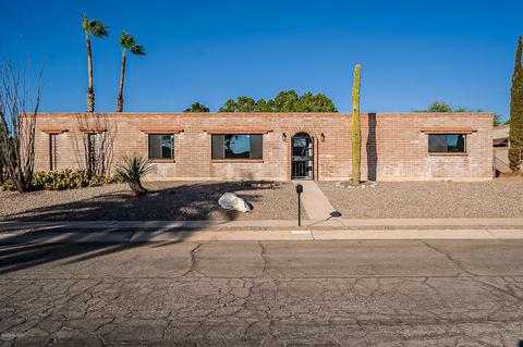 8671 E 24th St, Tucson, AZ 85710 photo 2