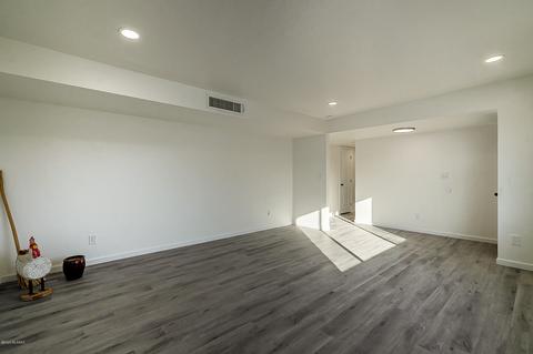 8671 E 24th St, Tucson, AZ 85710 photo 7