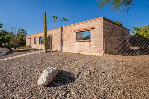 8671 E 24th St, Tucson, AZ 85710 photo 3